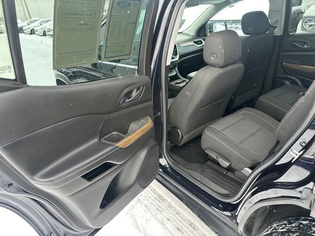 Used 2022 GMC Acadia SLE w/ Driver Convenience Package image 32