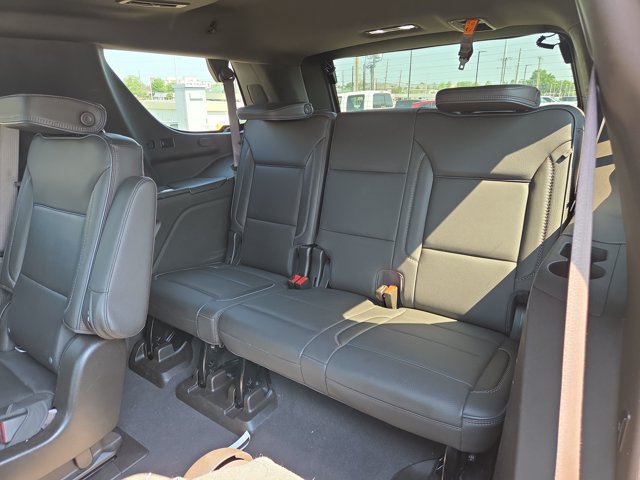 Used 2021 GMC Yukon Denali w/ Denali Premium Package AWD/4WD image 12