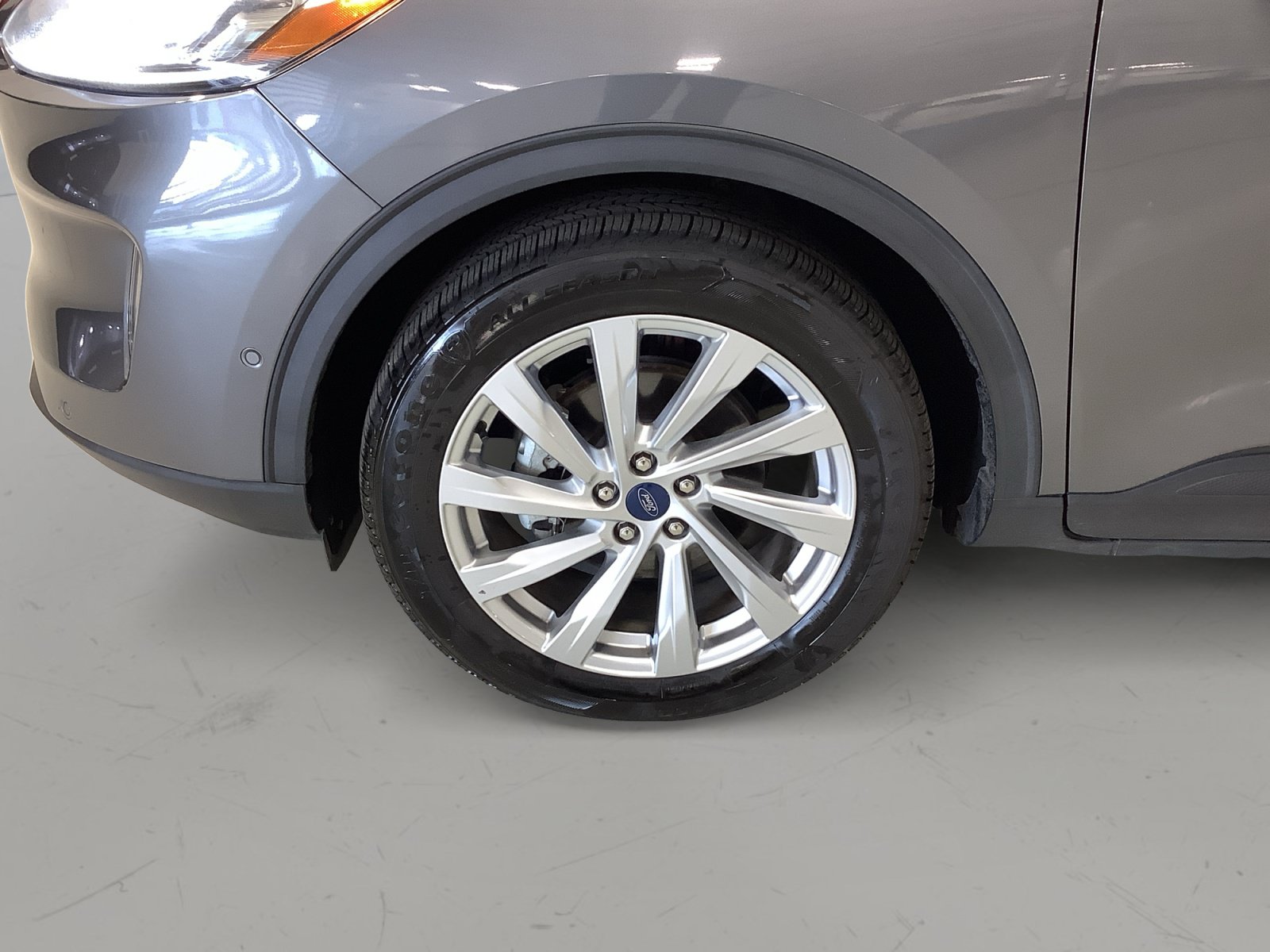 Certified 2022 Ford Escape Titanium w/ Titanium Elite Package AWD/4WD image 9