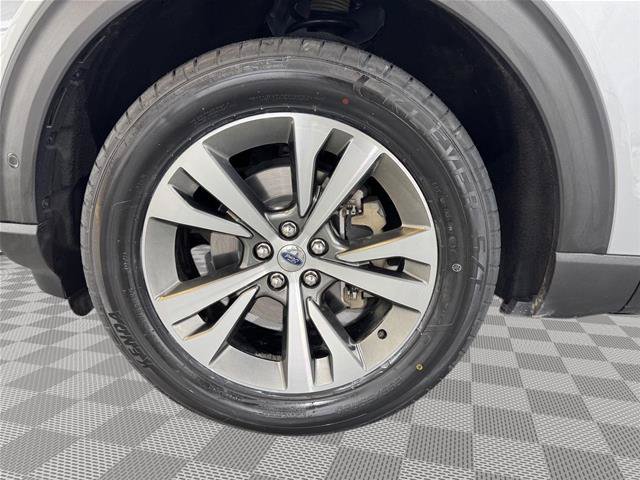 Certified 2020 Ford Explorer Platinum w/ Premium Technology Package AWD/4WD image 10