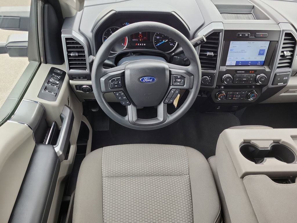 Certified 2022 Ford F450 XLT w/ XLT Premium Package AWD/4WD image 15