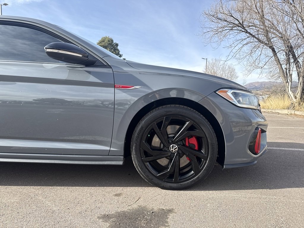 Used 2023 Volkswagen Jetta GLI Autobahn image 32