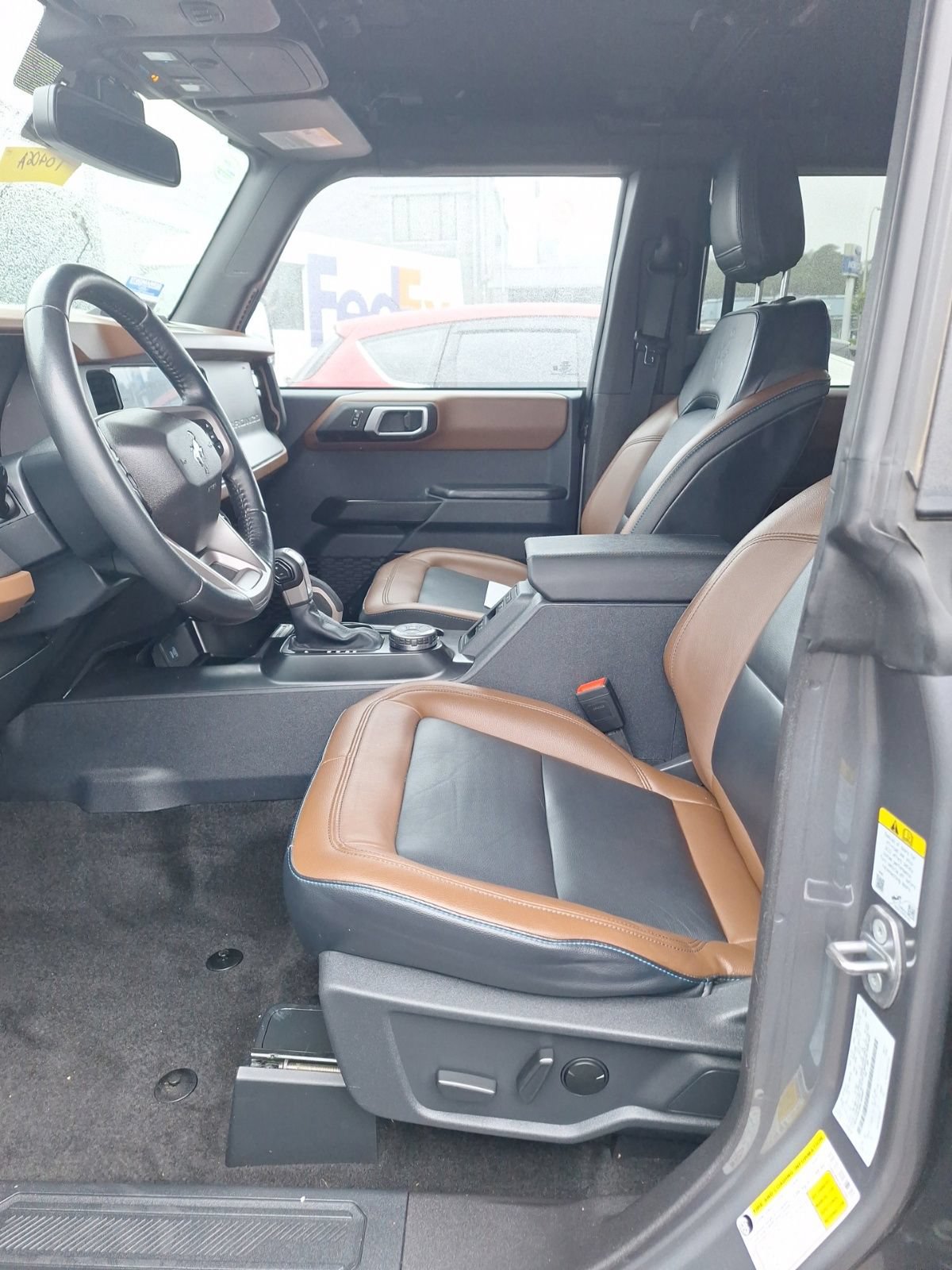 Certified 2024 Ford Bronco Outer Banks AWD/4WD image 11
