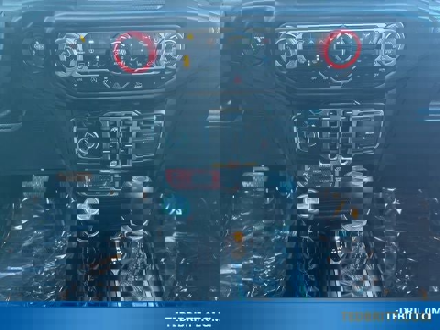 Used 2022 Jeep Wrangler Unlimited Rubicon w/ Cold Weather Group image 35