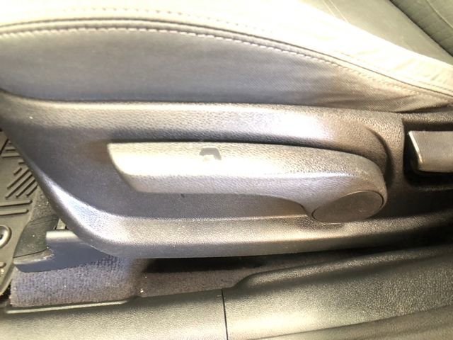 Used 2020 Kia Sorento LX image 11