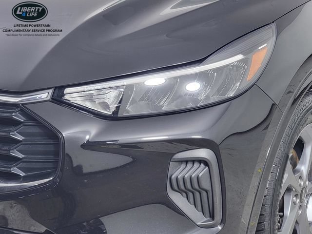 Certified 2023 Ford Escape ST-Line w/ Tech Pack #1 FWD image 11
