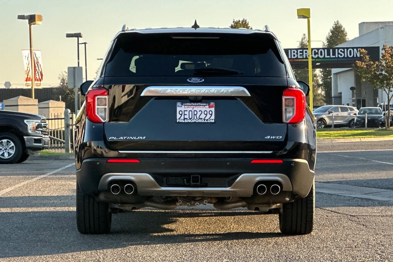 Certified 2023 Ford Explorer Platinum w/ Technology Package image 4