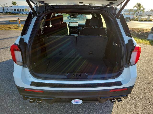 Certified 2025 Ford Explorer ST image 10