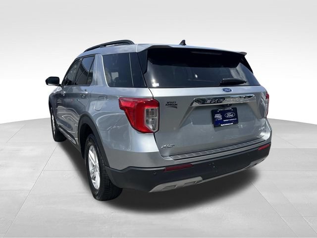 Certified 2023 Ford Explorer XLT w/ Equipment Group 202A AWD/4WD image 5