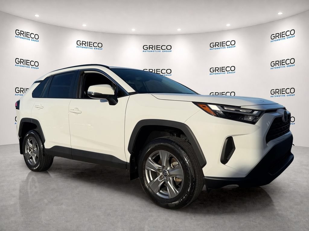 Used 2024 Toyota RAV4 XLE w/ Convenience Package FWD image 1