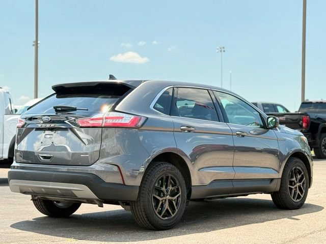 Certified 2024 Ford Edge SEL w/ Convenience Package AWD/4WD image 32
