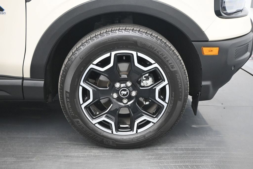 Certified 2025 Ford Bronco Sport Outer Banks w/ Outer Banks Tech Package+ AWD/4WD image 24