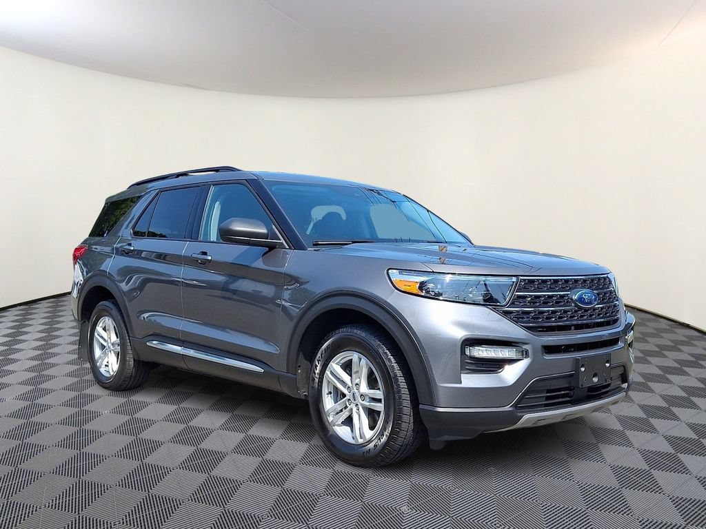 Certified 2023 Ford Explorer XLT w/ Equipment Group 202A
