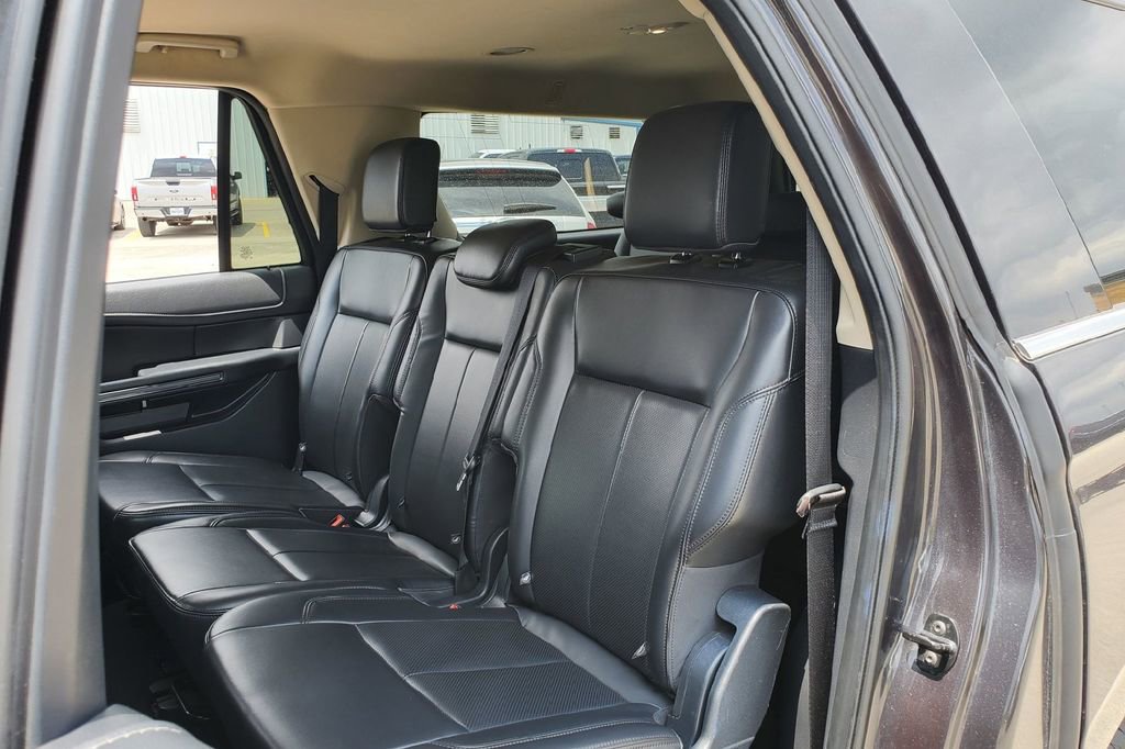 Certified 2024 Ford Expedition Max XLT RWD image 23