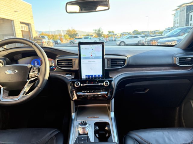 Certified 2023 Ford Explorer Platinum w/ Technology Package AWD/4WD image 20