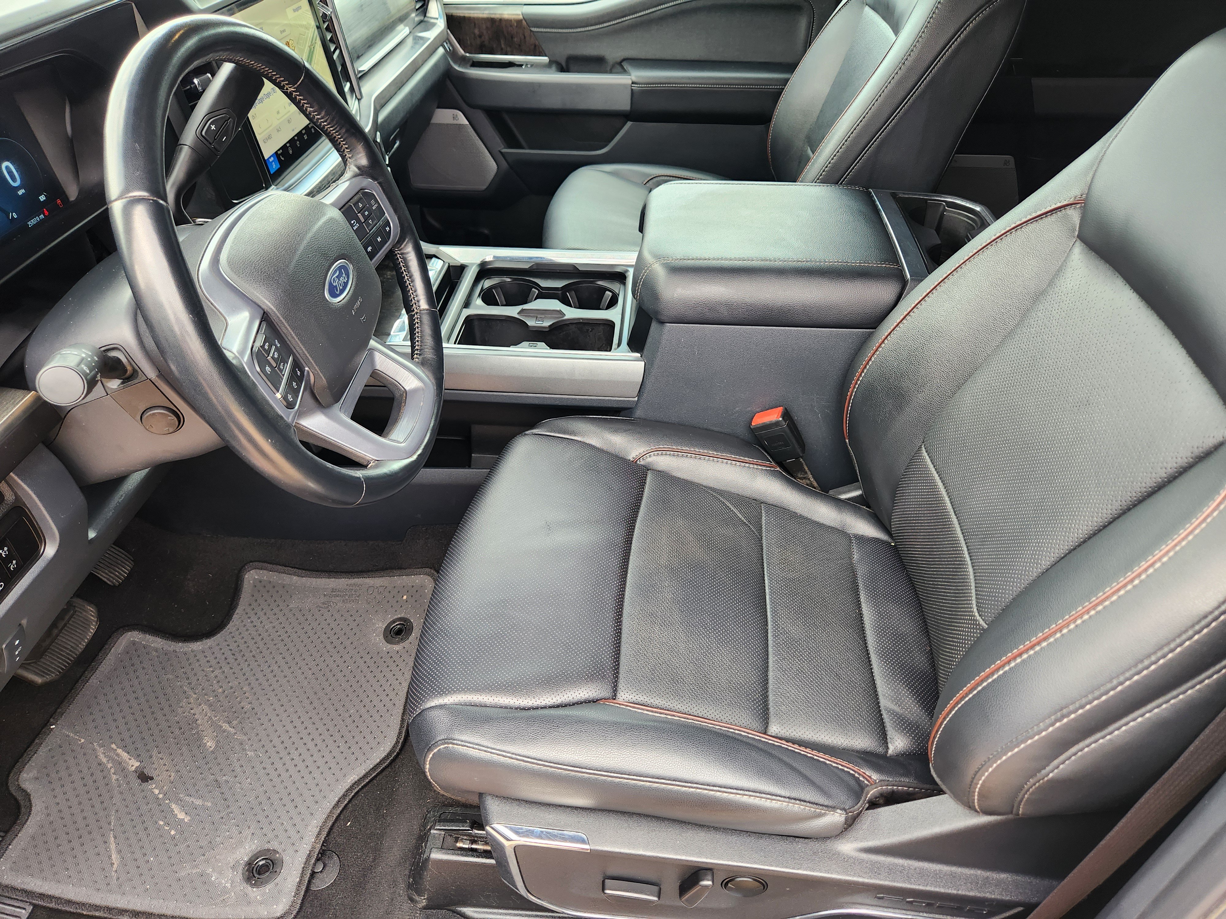 Certified 2023 Ford F350 Lariat AWD/4WD image 9