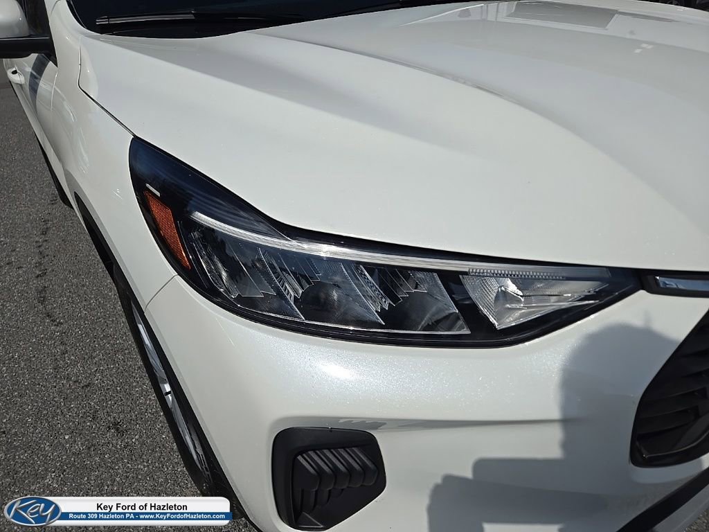 Certified 2023 Ford Escape Active w/ Tech Pack #2 image 2