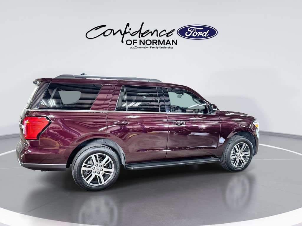 Certified 2024 Ford Expedition XLT RWD image 9