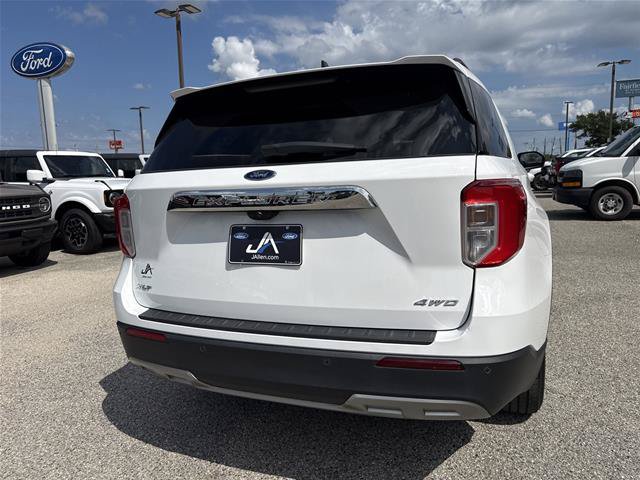 Certified 2023 Ford Explorer XLT w/ Equipment Group 202A AWD/4WD image 14