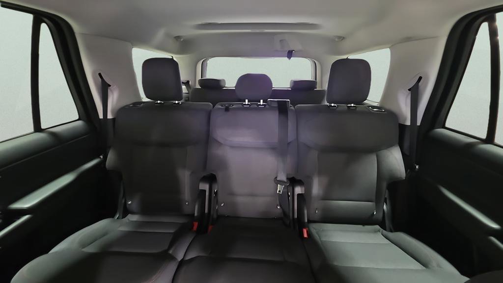Certified 2025 Ford Expedition Active AWD/4WD image 27