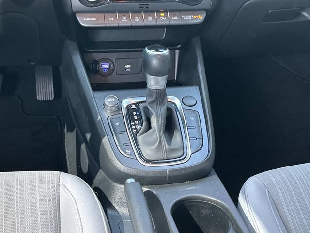Used 2022 Hyundai Kona SEL w/ Convenience Package FWD image 16