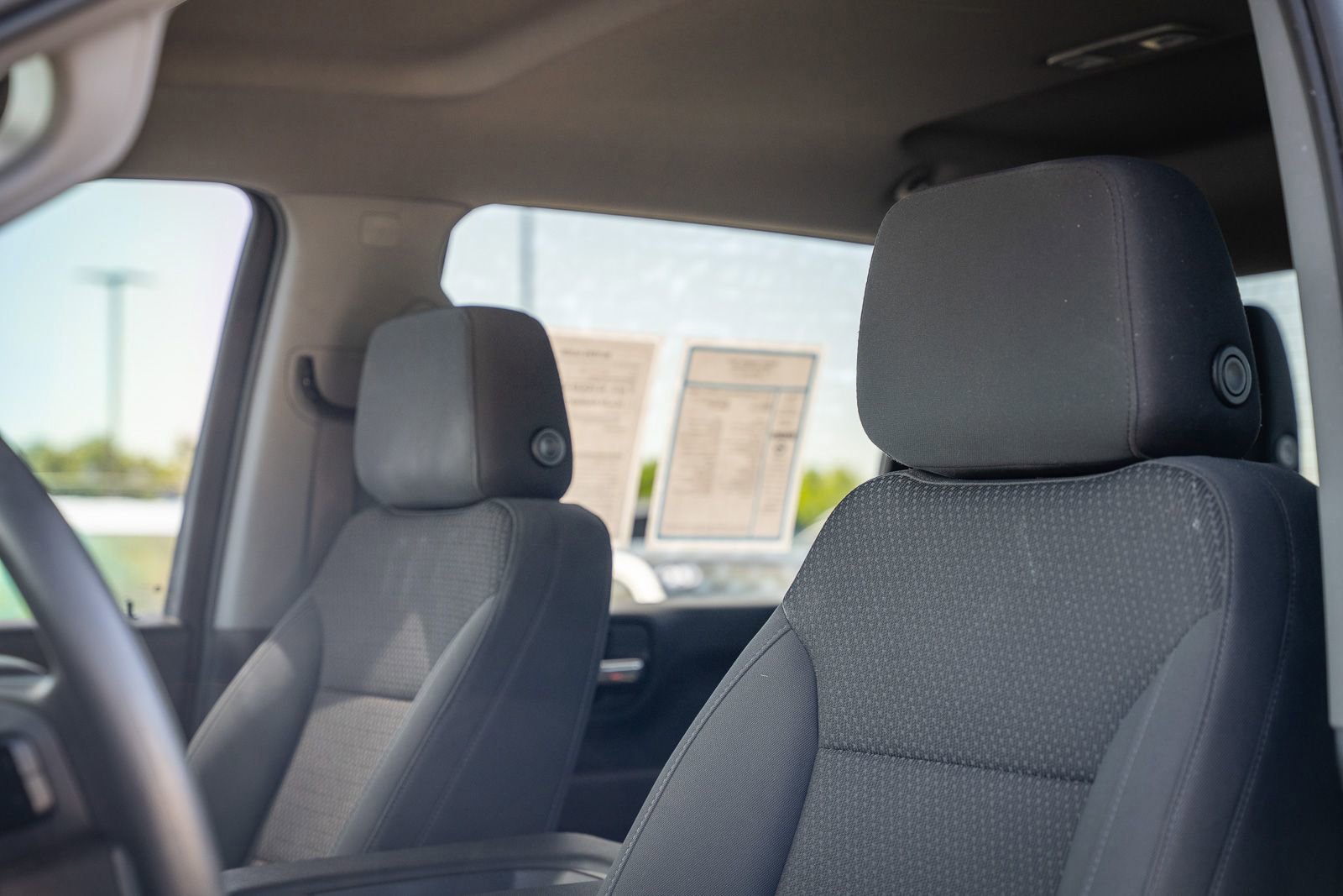 Used 2022 Chevrolet Silverado 2500 Custom w/ Custom Value Package image 21