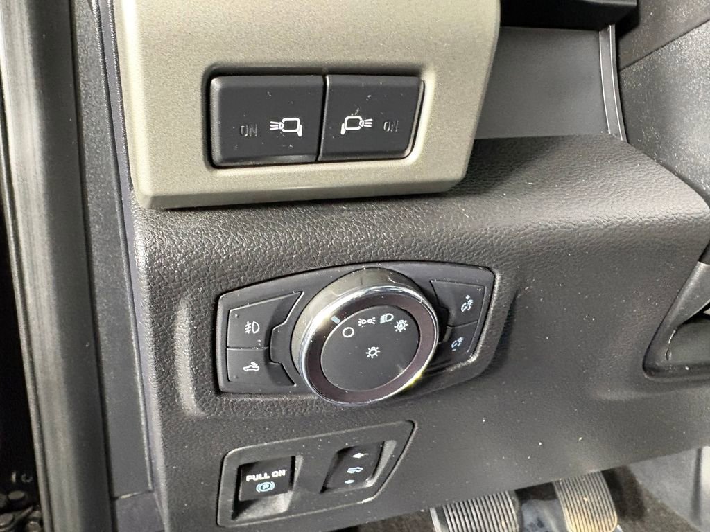 Certified 2020 Ford F150 Lariat w/ Equipment Group 502A Luxury image 14