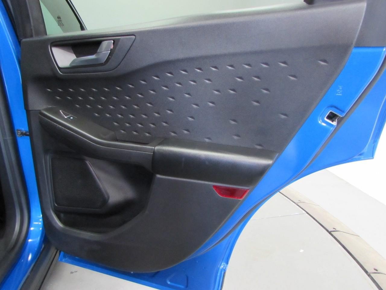 Certified 2020 Ford Escape SEL FWD image 18