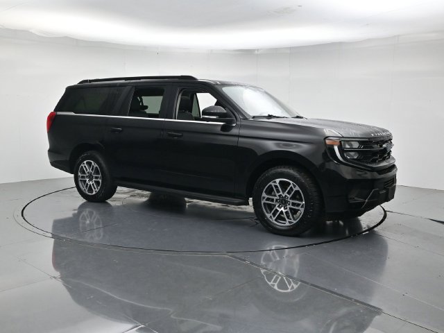 Certified 2025 Ford Expedition Max Active AWD/4WD image 3