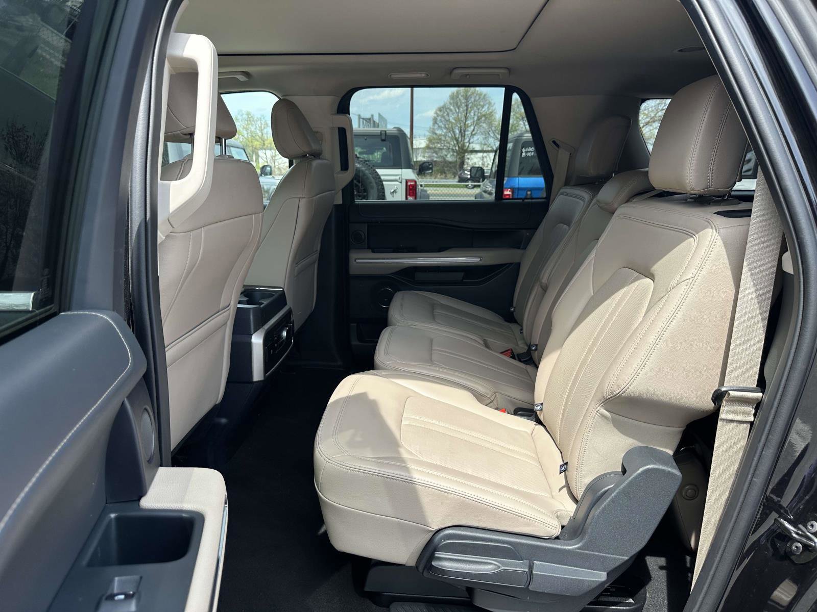 Certified 2024 Ford Expedition Max Limited AWD/4WD image 14