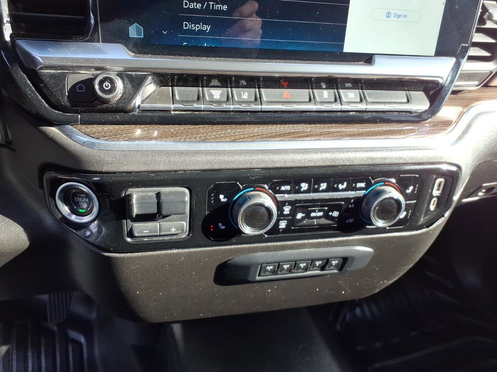 Used 2024 Chevrolet Silverado 3500 LT w/ Convenience Package image 19