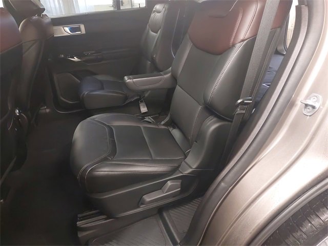 Certified 2021 Ford Explorer Platinum w/ Equipment Group 601A image 14