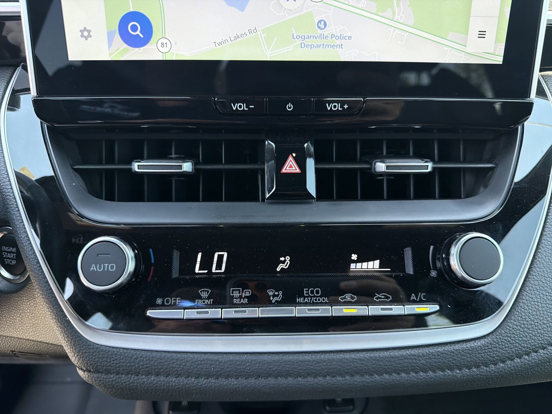 Used 2025 Toyota Corolla XSE image 9