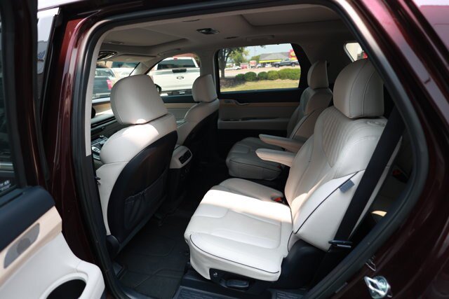 Used 2023 Hyundai Palisade Limited AWD/4WD image 9
