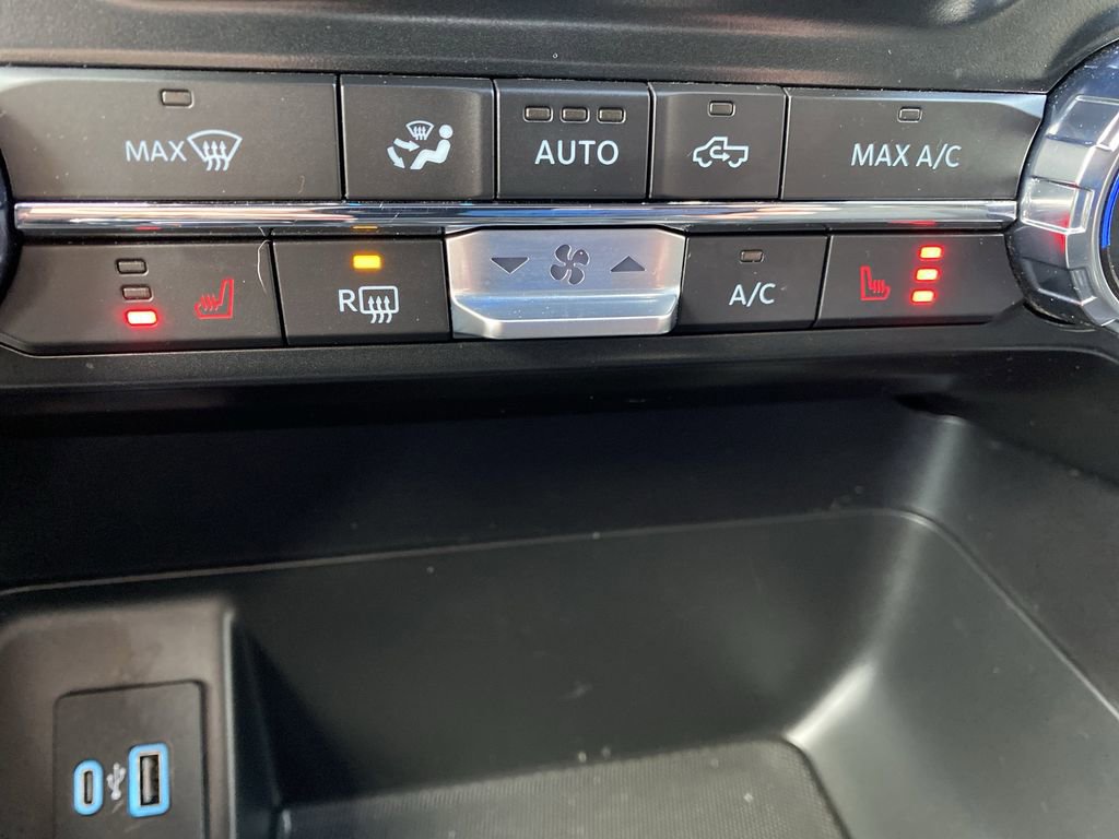 Certified 2022 Ford F150 XLT w/ Equipment Group 302A High image 8