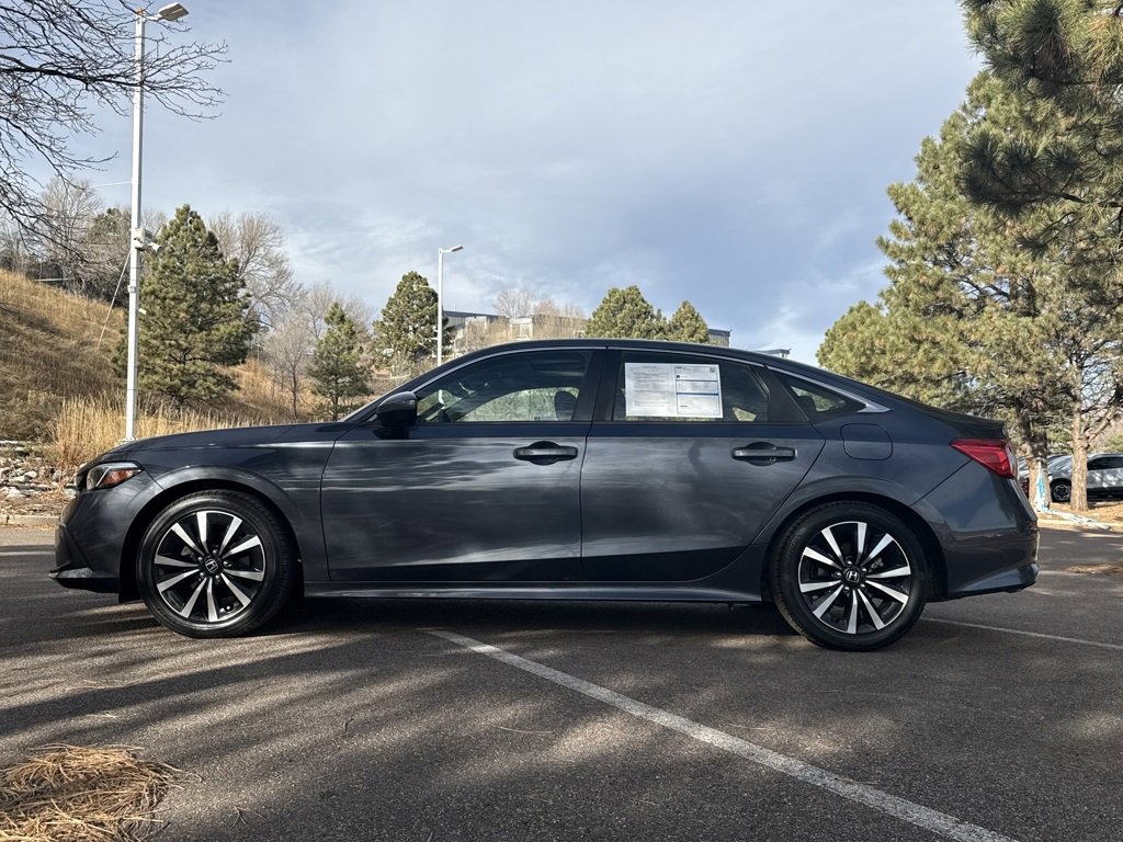 Used 2022 Honda Civic EX image 2