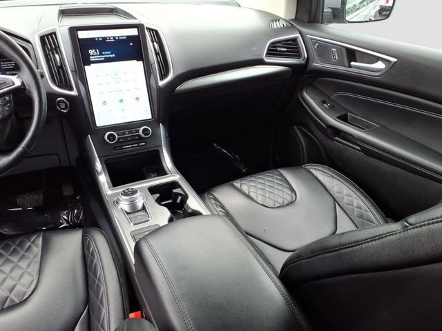 Certified 2024 Ford Edge Titanium image 8