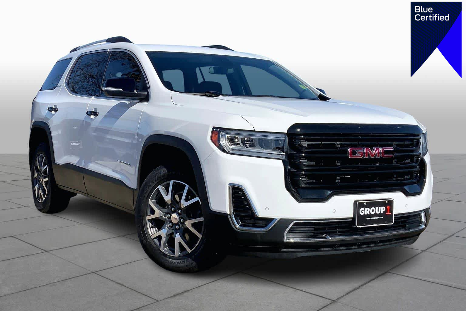 Certified 2023 GMC Acadia SLE w/ Driver Convenience Package image 1