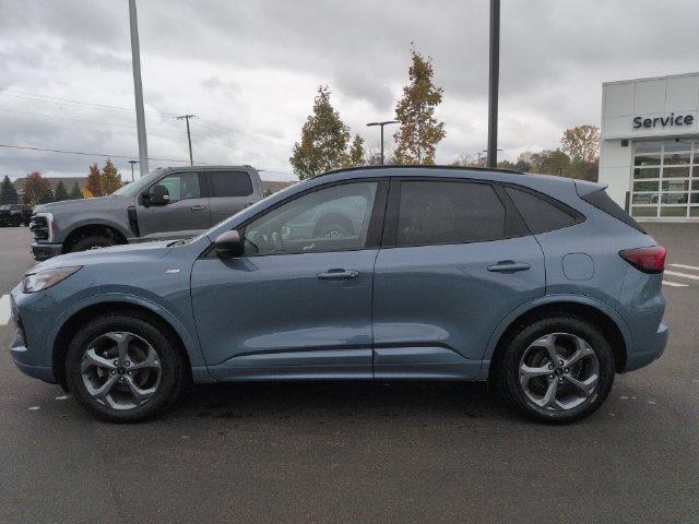 Certified 2023 Ford Escape ST-Line w/ Tech Pack #1 AWD/4WD image 2