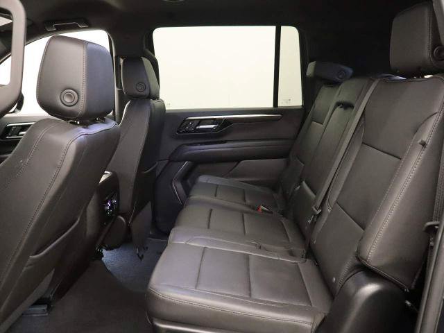 Used 2026 Chevrolet Suburban Z71 AWD/4WD image 40