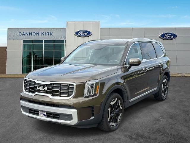 Used 2025 Kia Telluride S FWD image 3