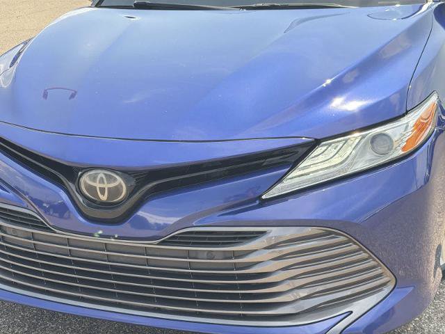 Used 2018 Toyota Camry XLE FWD image 11