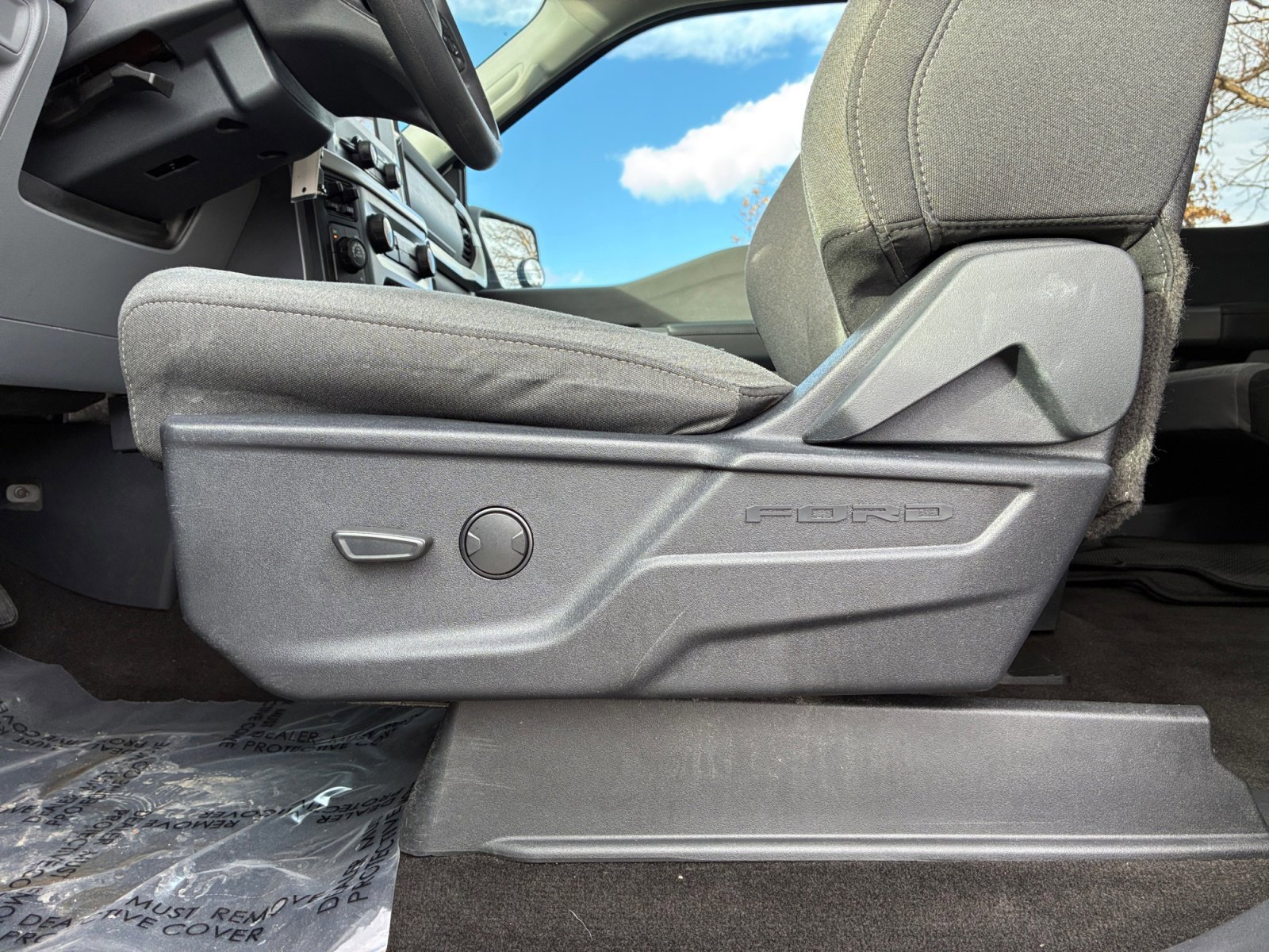 Certified 2022 Ford F150 XLT w/ XTR Package image 14