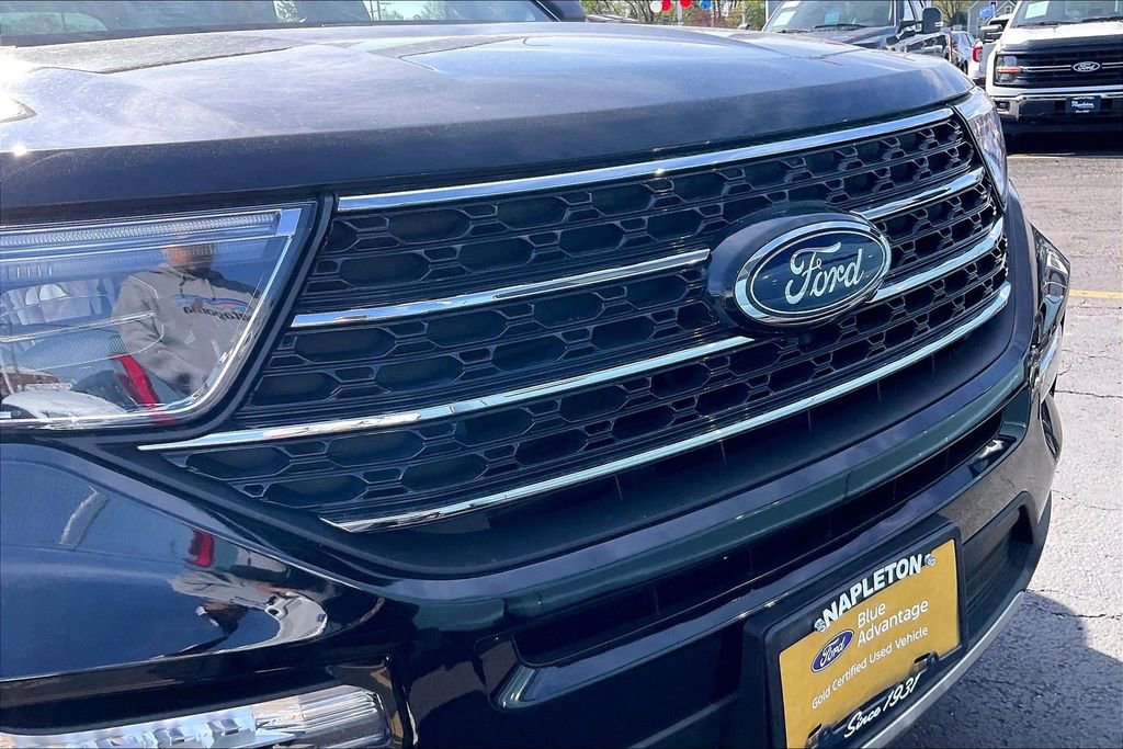Certified 2023 Ford Explorer XLT w/ Equipment Group 202A image 30