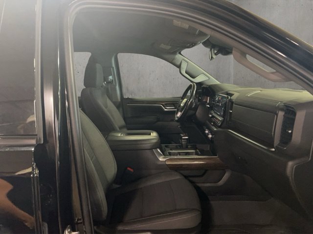 Used 2022 GMC Sierra 1500 Elevation w/ LPO, Elevation Black Package AWD/4WD image 32
