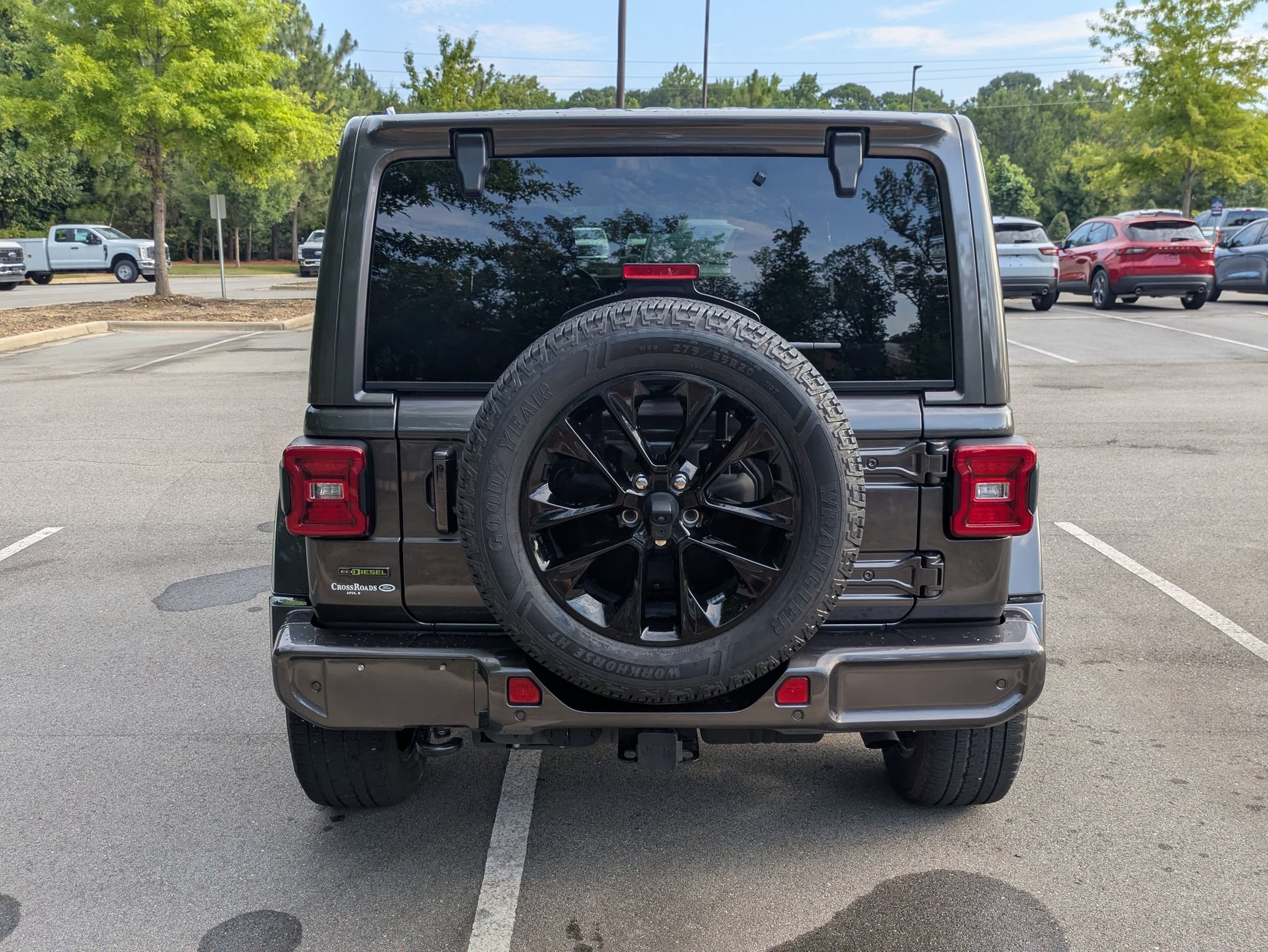 Used 2021 Jeep Wrangler Unlimited Sahara AWD/4WD image 5