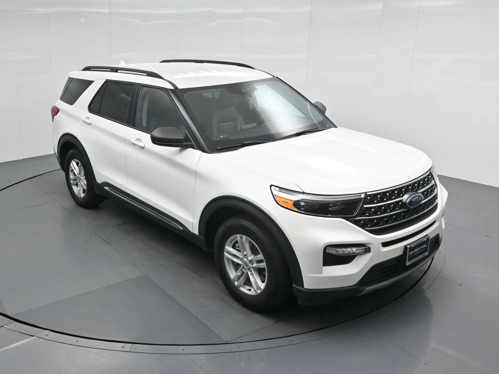 Certified 2021 Ford Explorer XLT image 4