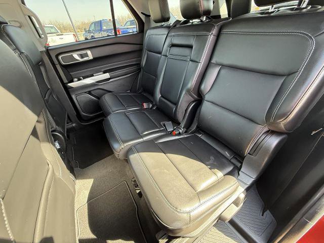 Certified 2022 Ford Explorer XLT w/ Equipment Group 202A image 33