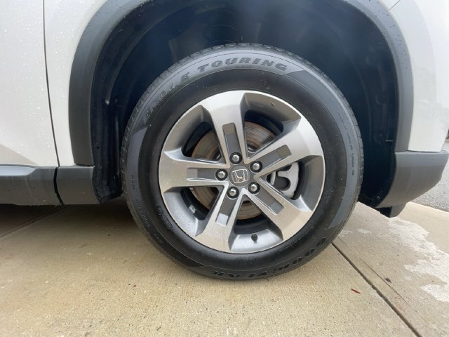 Used 2025 Honda Pilot EX-L image 9