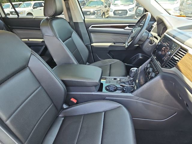 Used 2023 Volkswagen Atlas SE w/ Panoramic Sunroof Package FWD image 12